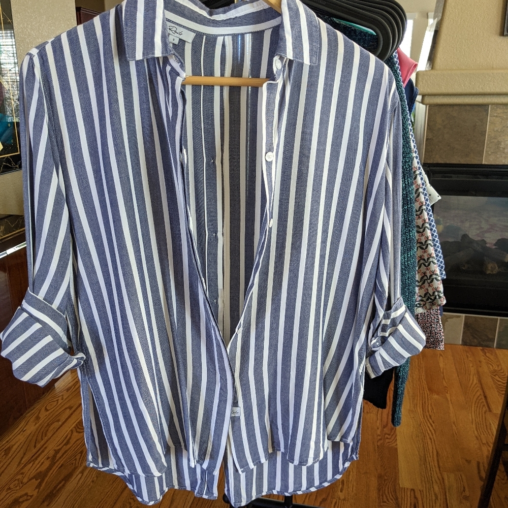 Rails Striped Blue Blouse 💙🤍 - Picture 4 of 13